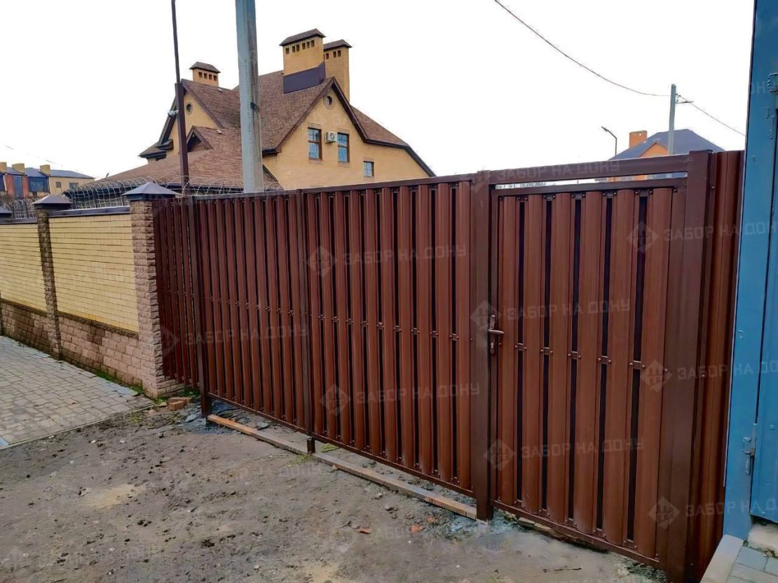 Ворота с калиткой для частного дома и дачи  в Динской